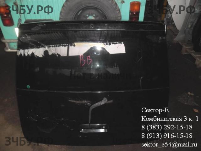 Toyota BB (1) Дверь багажника