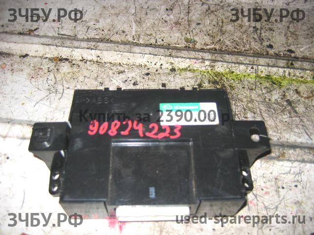 Subaru Legacy 4 (B13) Блок электронный