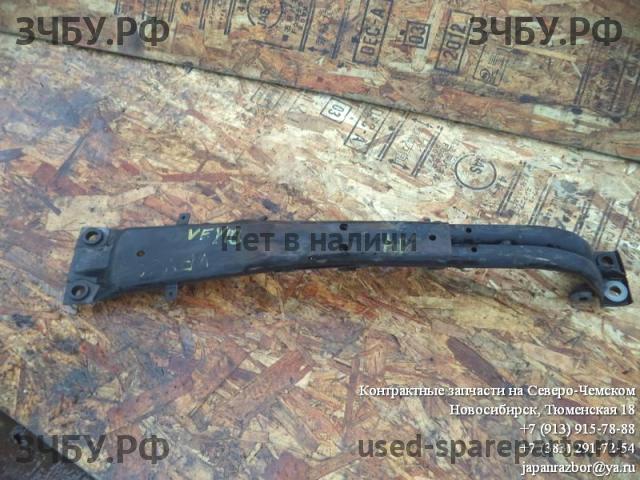 Nissan AD 1 (Y10/N14) Балка передняя продольная