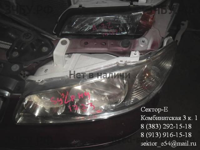 Nissan Bluebird Sylphy (G10) Фара левая