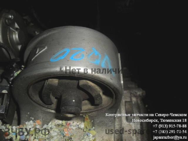 Nissan Cefiro (A33) Опора двигателя