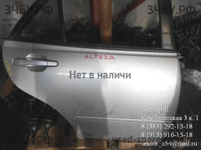 Toyota Altezza Дверь задняя правая