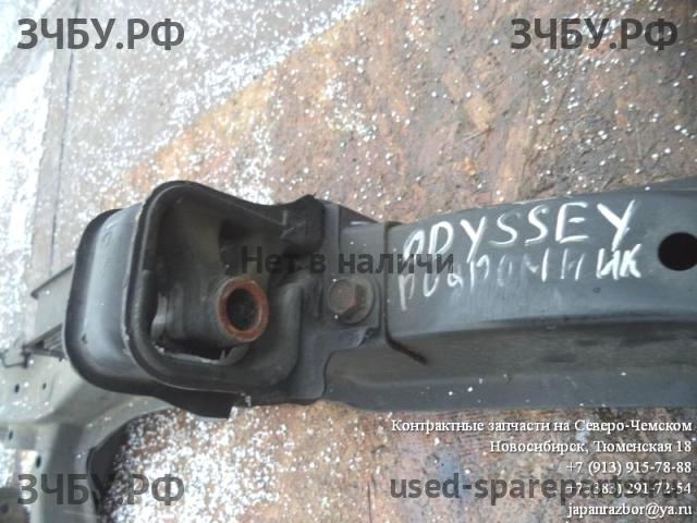 Honda Odyssey 1 Опора двигателя