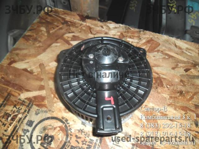 Mazda Demio 2 [DY] Моторчик печки