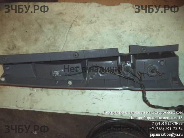 Honda StepWGN 2 Фонарь правый