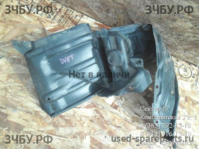 Toyota Duet (M10) Локер