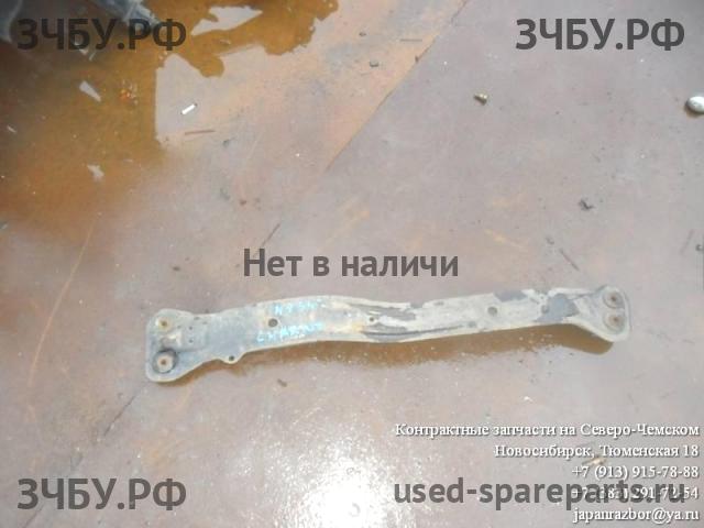 Mitsubishi Chariot Балка передняя продольная