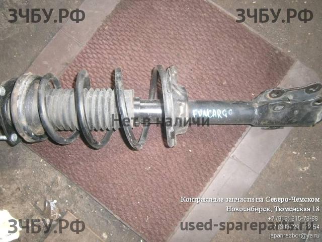 Toyota Funcargo Стойка передняя