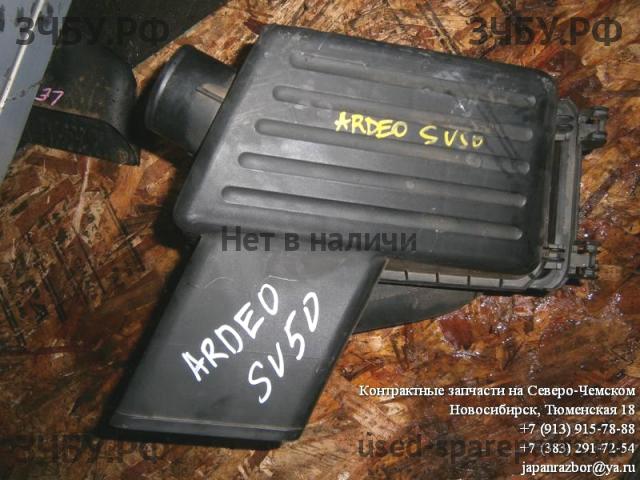 Toyota Vista/Vista Ardeo (V50) Корпус воздушного фильтра