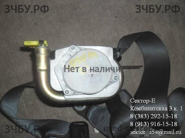 Toyota Ipsum 2 Ремень безопасности