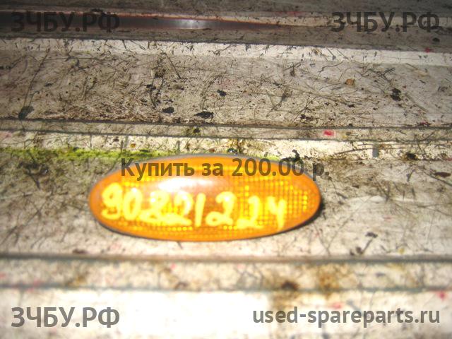 Mazda 626 [GE] Указатель поворота в крыло (повторитель)