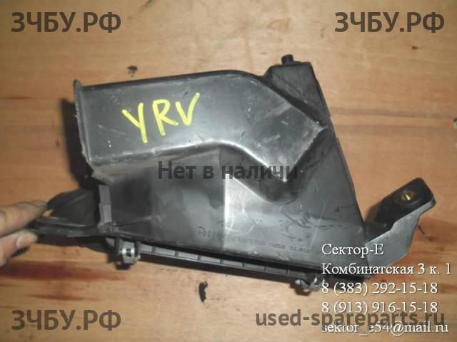 Daihatsu YRV Корпус воздушного фильтра