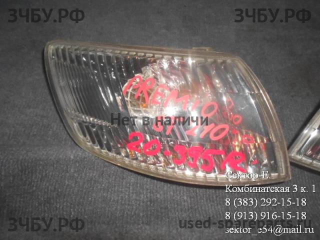 Toyota Carina (T210) Фонарь правый