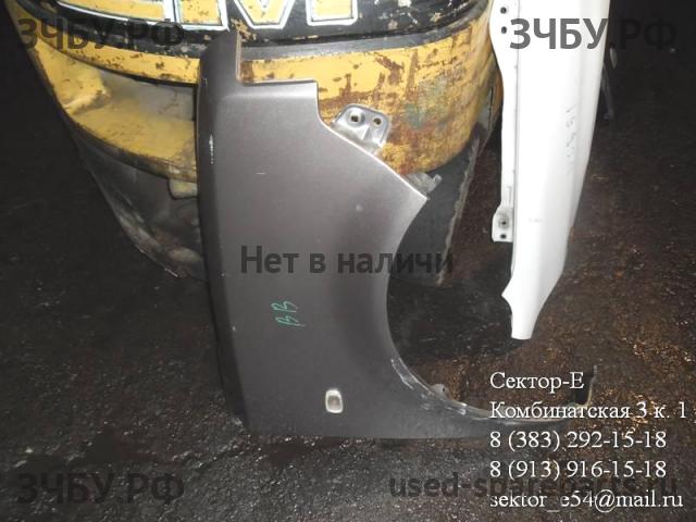 Toyota BB (1) Крыло переднее правое