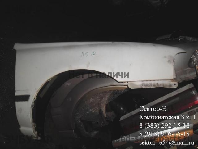 Nissan AD 1 (Y10/N14) Крыло переднее правое