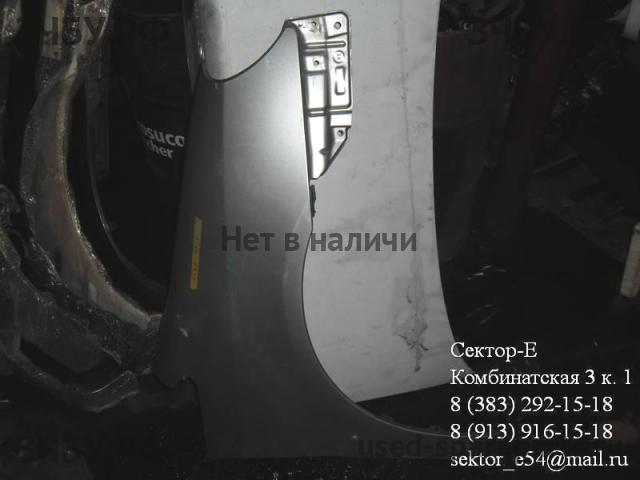 Toyota Ipsum 2 Крыло переднее правое