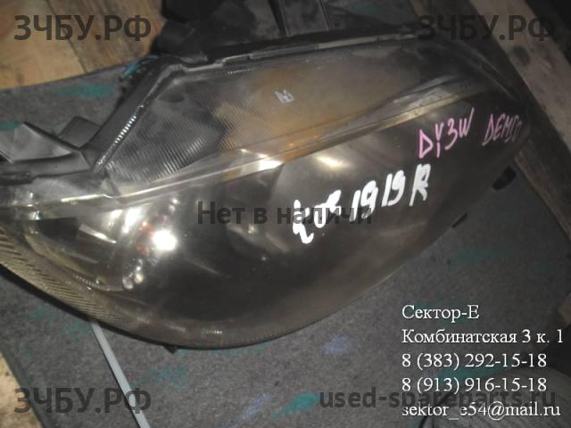 Mazda Demio 2 [DY] Фара правая
