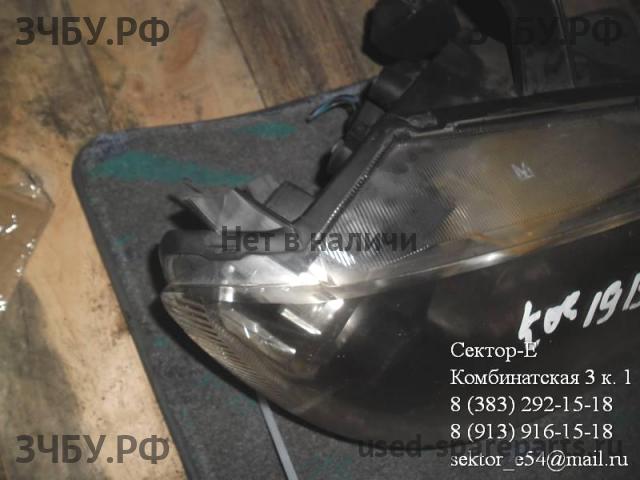 Mazda Demio 2 [DY] Фара правая