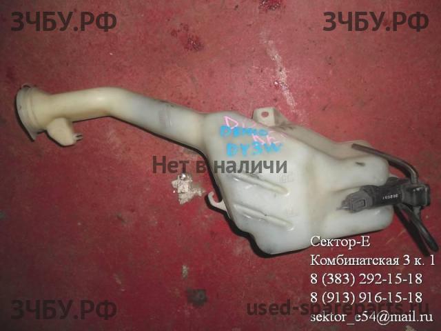 Mazda Demio 2 [DY] Бачок омывателя лобового стекла