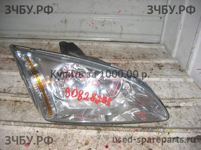 Ford Focus 2 Фара правая