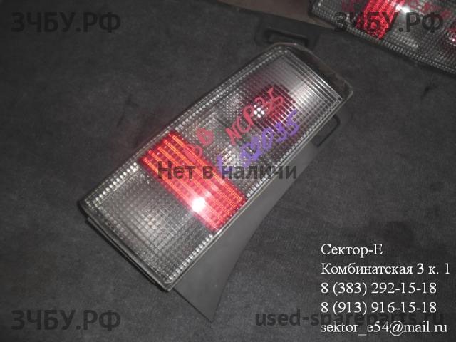 Toyota BB (1) Фонарь левый