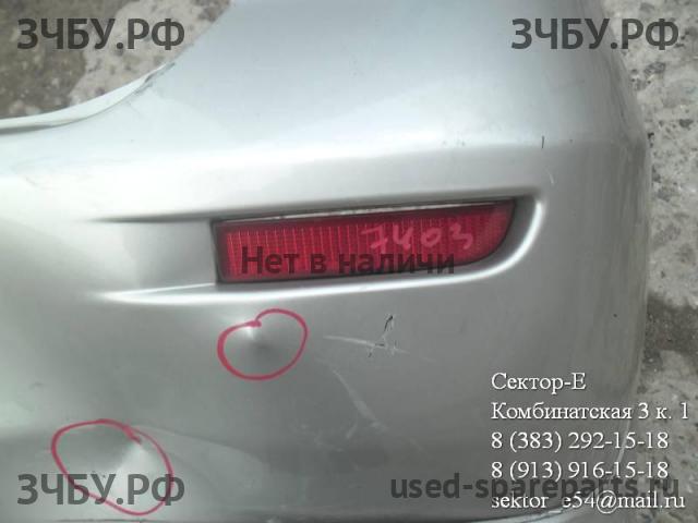 Toyota Ipsum 2 Бампер задний