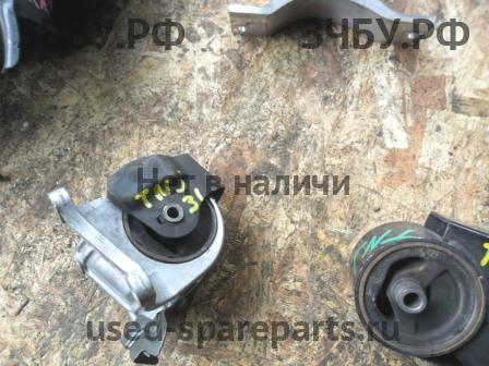 Nissan Teana 1 (J31) Опора двигателя