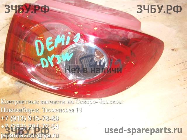 Mazda Demio 2 [DY] Фонарь правый