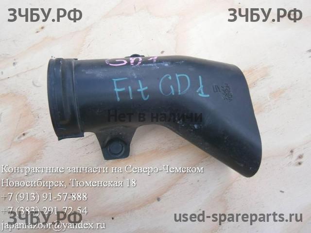 Honda Fit 1 Воздухозаборник (ДВС)