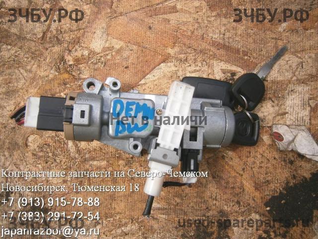 Mazda Demio 2 [DY] Замок зажигания