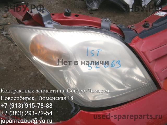 Toyota Ist 1 Фара правая