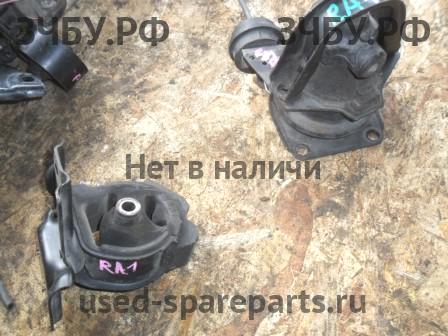 Honda Odyssey 1 Опора двигателя