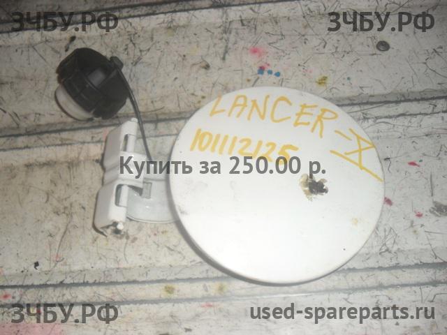 Mitsubishi Lancer 10 [CX/CY] Лючок бензобака