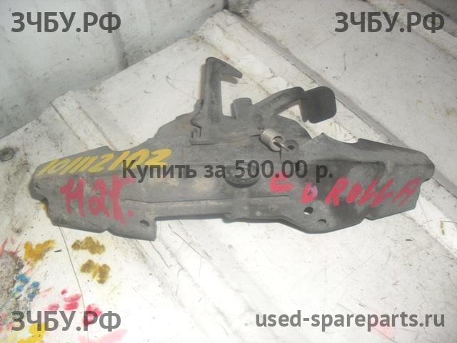 Toyota Corolla (E12) Замок капота