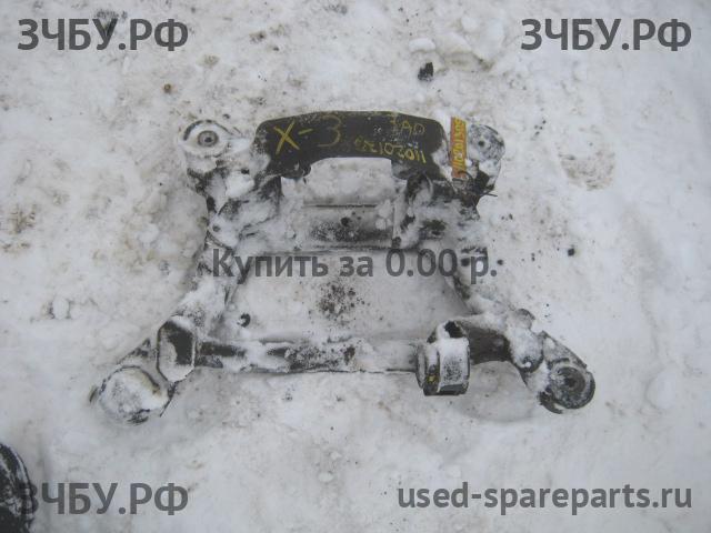 BMW X3 E83 Балка задняя поперечная