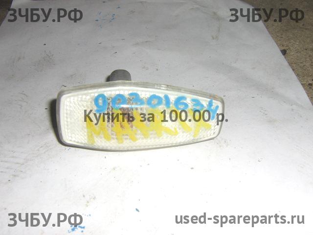 Hyundai Matrix [FC] Указатель поворота в крыло (повторитель)