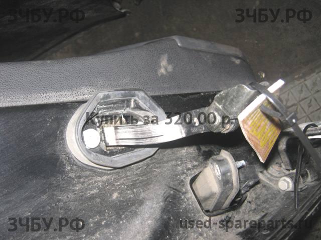 BMW X3 E83 Ограничитель двери
