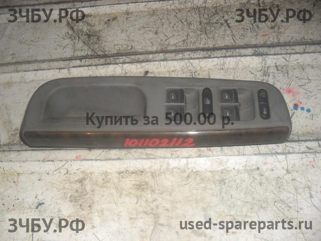 Volkswagen Passat B5 Кнопка стеклоподъемника передняя левая (блок)