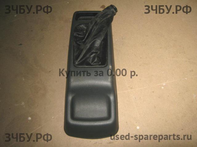 Hyundai Accent 1 Накладка декоративная на кулису (консоль)