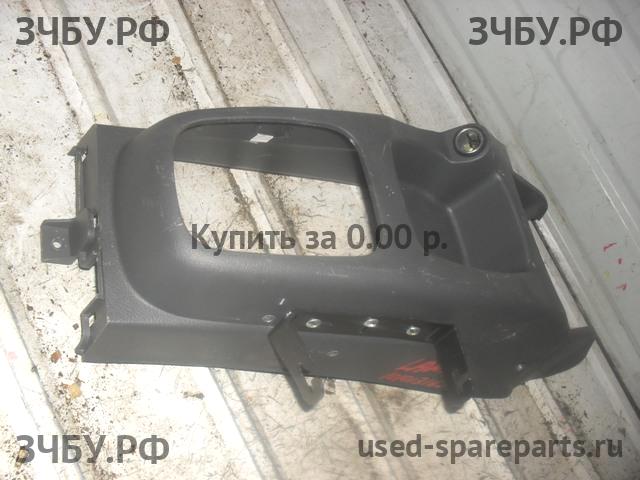 Chevrolet Lanos/Сhance Консоль между сиденьями (Подлокотник)