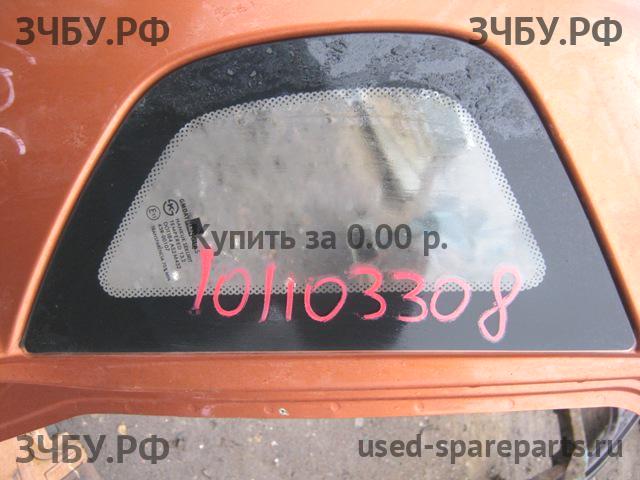 Chevrolet Aveo 1 (T200) Стекло кузовное глухое правое