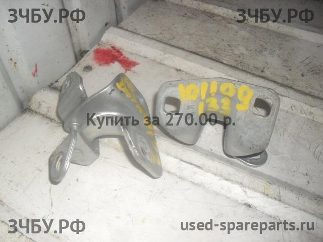 Dodge Intrepid 2 Петля двери задней левой
