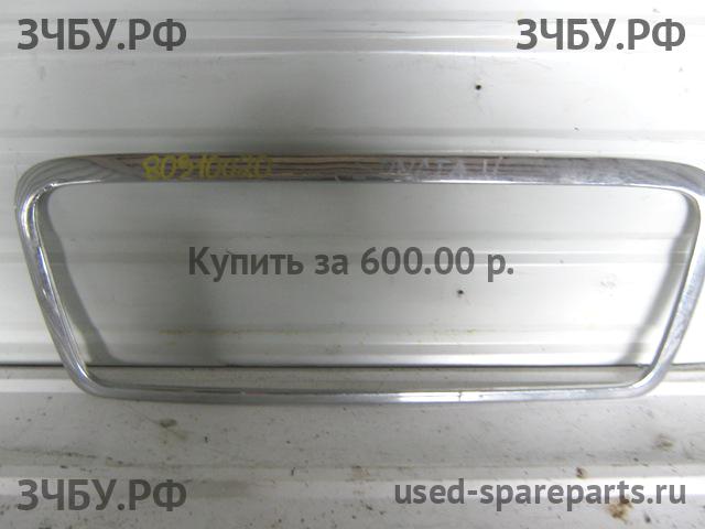 Hyundai Sonata 5 Накладка на крышку багажника