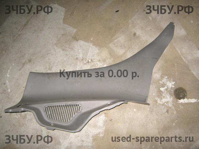 Mitsubishi L200 (4)[KB] Пластик салона