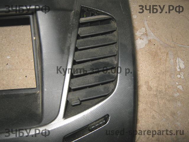 Mitsubishi L200 (4)[KB] Дефлектор воздушный
