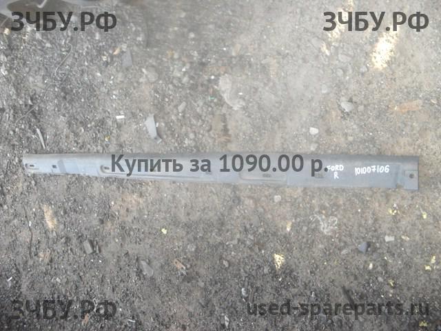 Ford Focus 2 Накладка на порог правая