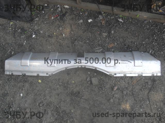 Mitsubishi Pajero/Montero 4 Накладка заднего бампера