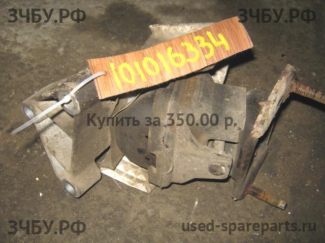 Chrysler Concorde 2 Опора двигателя