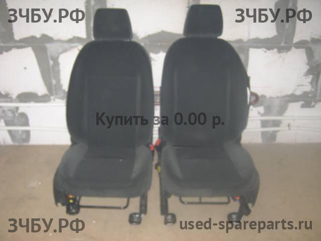 Ford Focus 2 (рестайлинг) Сиденья (комплект)