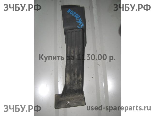BMW X3 E83 Педаль газа
